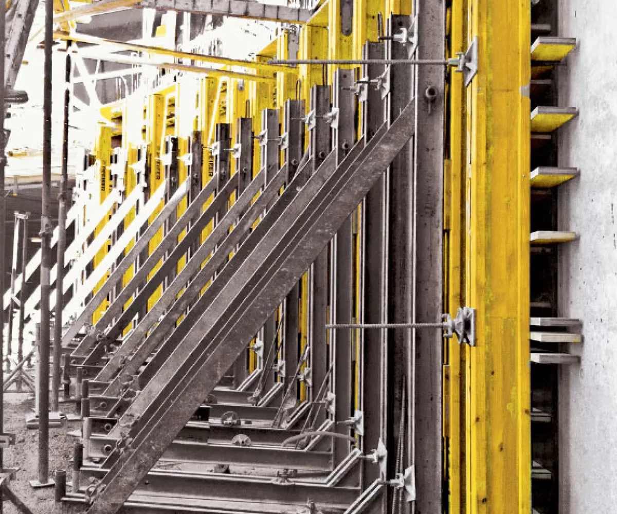 Tobler H20 Cassaforma con gattelli Ponteggio. Cassaforma. Tobler SA]